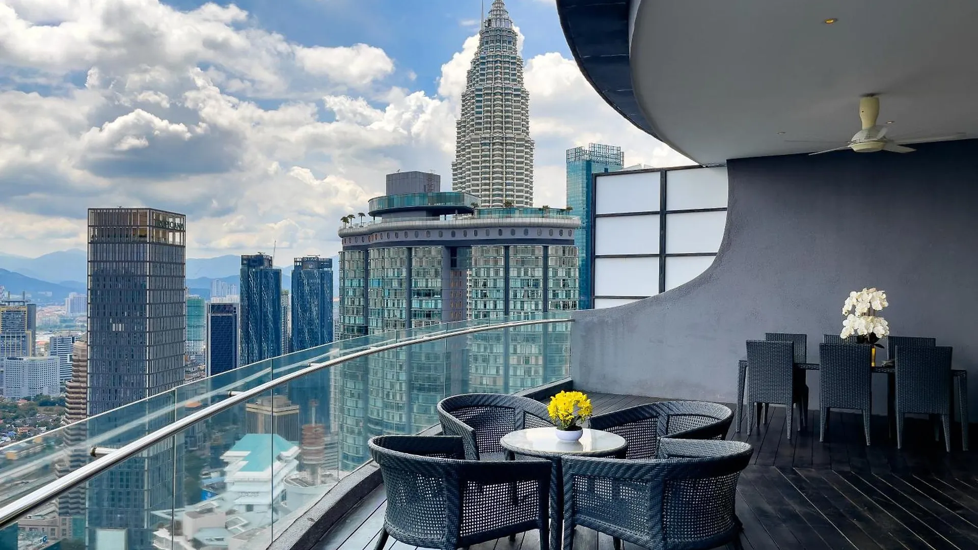 Kl Tower View Vortex Suite Klcc By Schien 쿠알라룸푸르 아파트